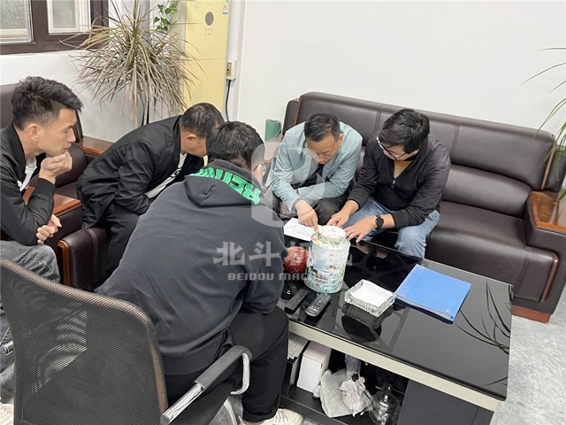 廣東客戶(hù)考察重點(diǎn),多功能果殼炭化設(shè)備引爆商機(jī)